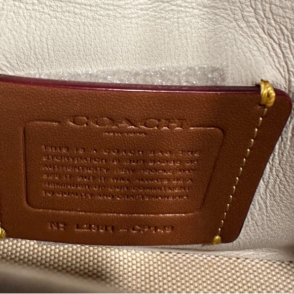 Coach Quilted Tabby 20 - Picture 8 of 10